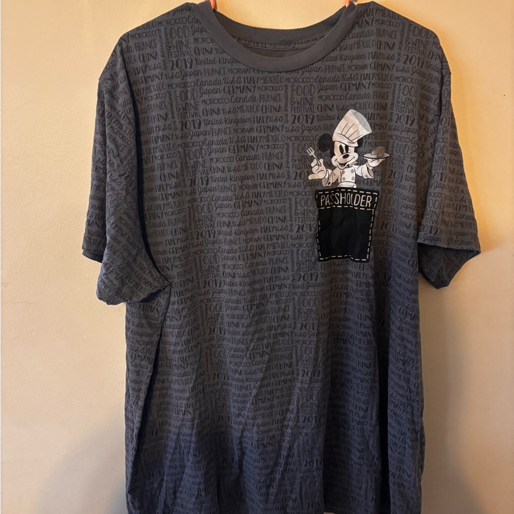 Disney Men's Dark Gray Graphic Tee
